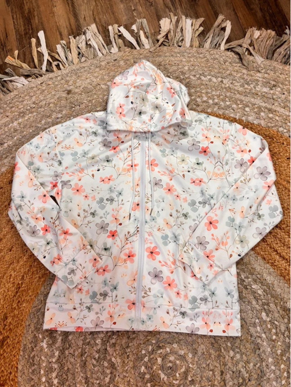 women’s floral hoodie. M